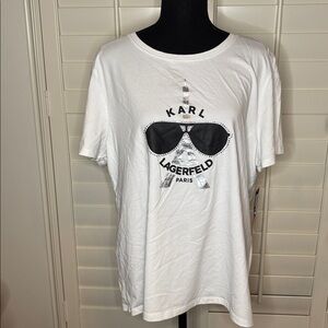 Karl Lagerfeld, white T-shirt, sunglasses Eiffel Tower size XL